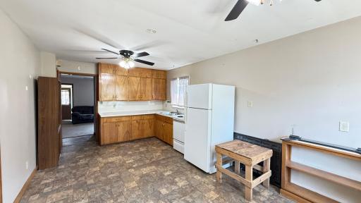 36 E Ronning Avenue, Appleton, MN 56208
