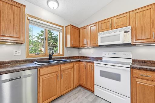 3328 Dorset Lane NW, Rochester, MN 55901