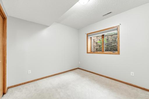 3328 Dorset Lane NW, Rochester, MN 55901