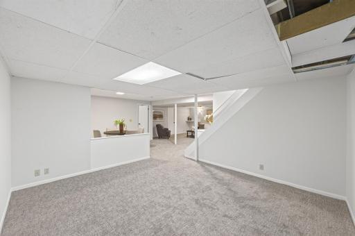 9170 Jamaca Court N, Lake Elmo, MN 55042