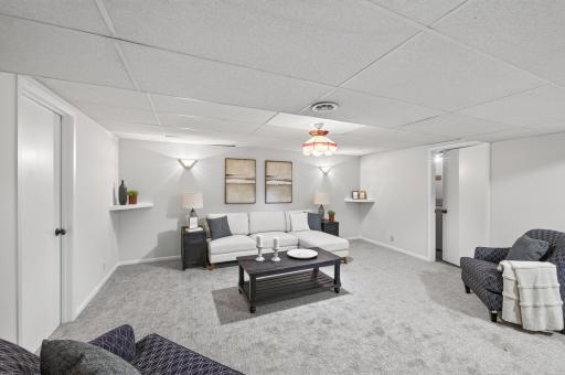 9170 Jamaca Court N, Lake Elmo, MN 55042