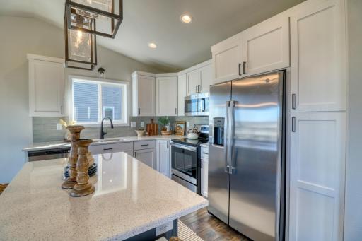 6807 Belding Drive South, Fargo, ND 58104