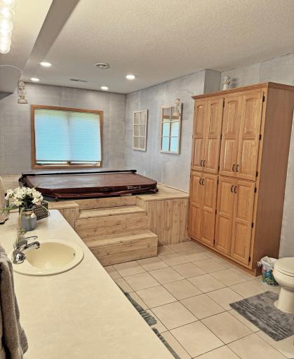 8632 White Oak Street NE, Bemidji, MN 56601