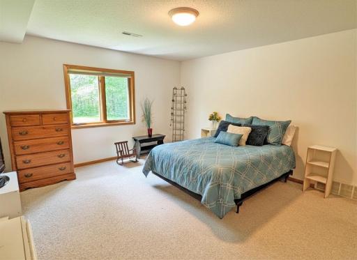 8632 White Oak Street NE, Bemidji, MN 56601
