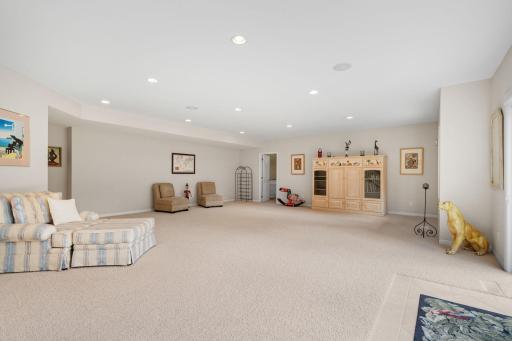15183 Wayzata Boulevard, Wayzata, MN 55391