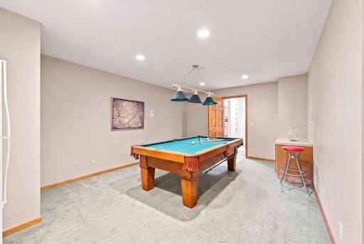 4819_137th_Street_West_Apple_Valley_MN_USA_034.jpg