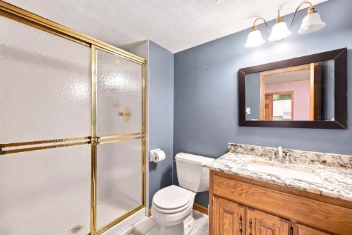 4819_137th_Street_West_Apple_Valley_MN_USA_030.jpg