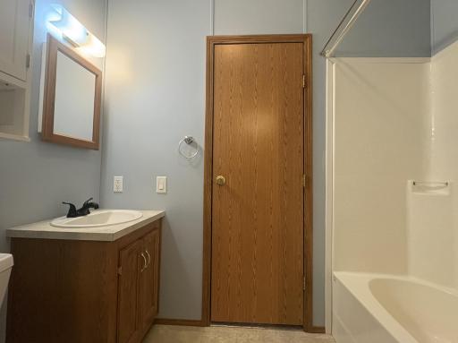 2700 S Lake Jessie Road SE, Alexandria, MN 56308