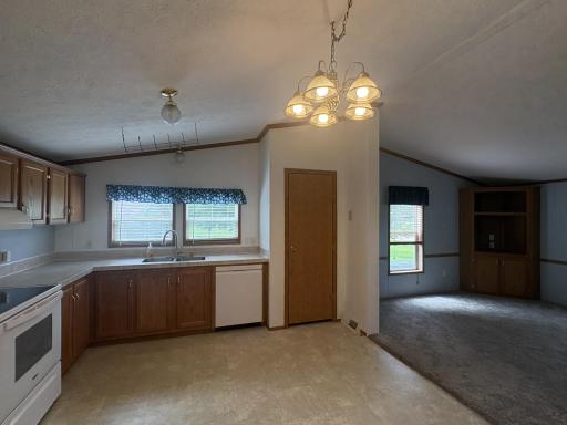 2700 S Lake Jessie Road SE, Alexandria, MN 56308