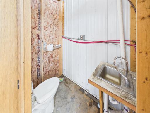 1428 Dove Road, Holdingford, MN 56340