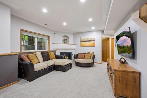 7975 Parrish Avenue NE, Elk River, MN 55330