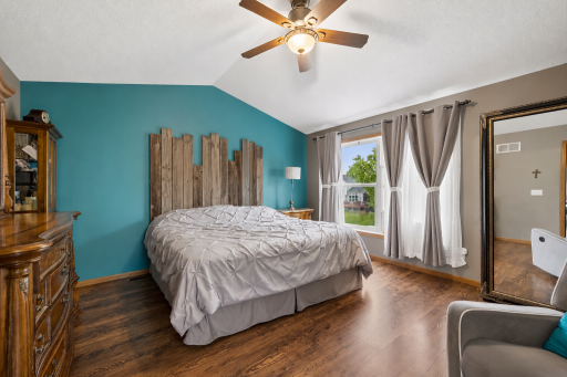 7975 Parrish Avenue NE, Elk River, MN 55330