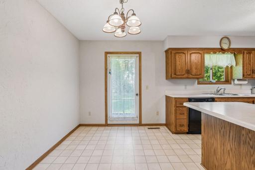 6386 255th Street, Wyoming, MN 55092