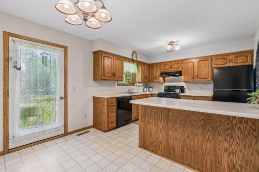 6386 255th Street, Wyoming, MN 55092
