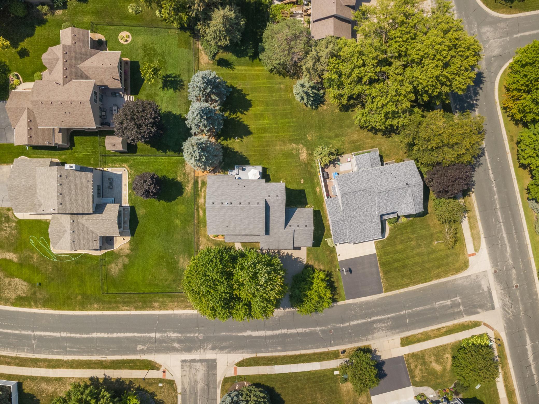 Near ISD 196 schools, restaurants, retail, grocery stores and the many acres, trails and lakes of Lebanon Hills Regional Park.