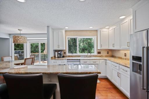 1638 Quail Ridge Circle, Saint Paul, MN 55125