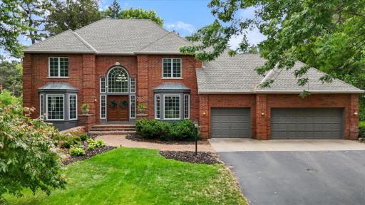 1638 Quail Ridge Circle, Saint Paul, MN 55125