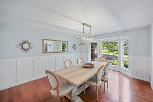 1638 Quail Ridge Circle, Saint Paul, MN 55125