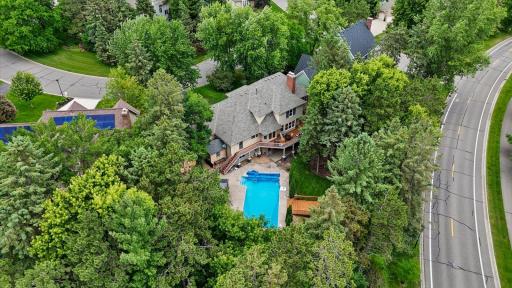 1638 Quail Ridge Circle, Saint Paul, MN 55125