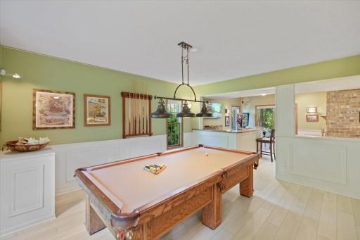 1638 Quail Ridge Circle, Saint Paul, MN 55125
