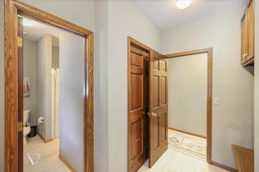 1638 Quail Ridge Circle, Saint Paul, MN 55125