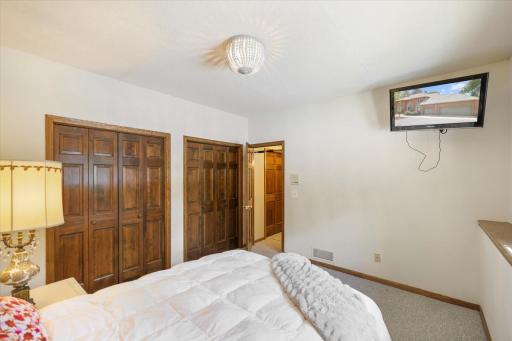1638 Quail Ridge Circle, Saint Paul, MN 55125