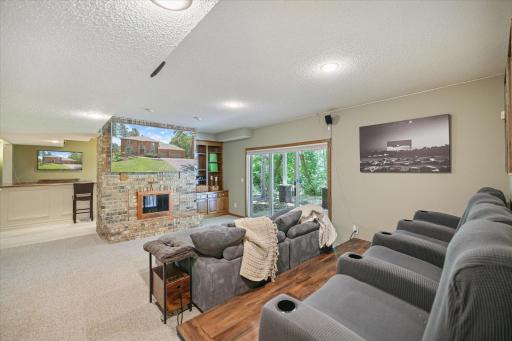 1638 Quail Ridge Circle, Saint Paul, MN 55125