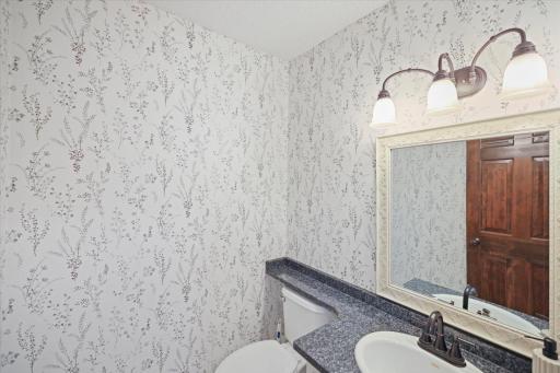 1638 Quail Ridge Circle, Saint Paul, MN 55125