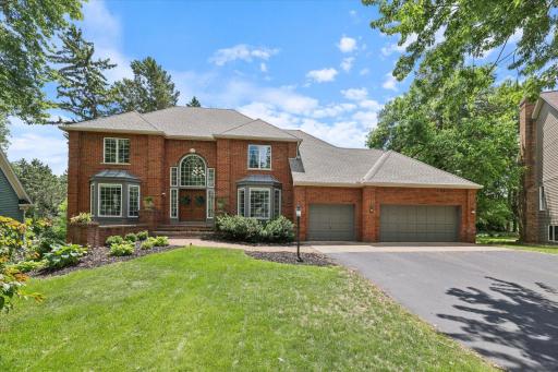 1638 Quail Ridge Circle, Saint Paul, MN 55125