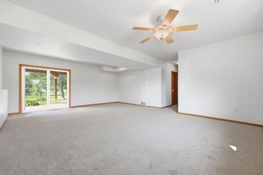 1114 Hidden Creek Boulevard, Mayer, MN 55360