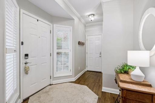 4610 France Avenue S, Edina, MN 55410