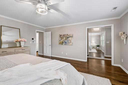 4610 France Avenue S, Edina, MN 55410