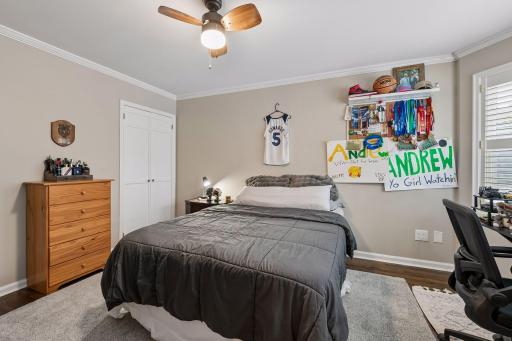 4610 France Avenue S, Edina, MN 55410