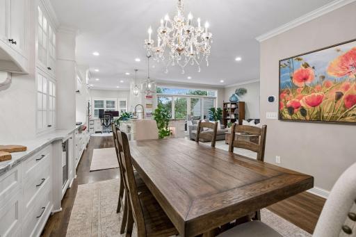 4610 France Avenue S, Edina, MN 55410