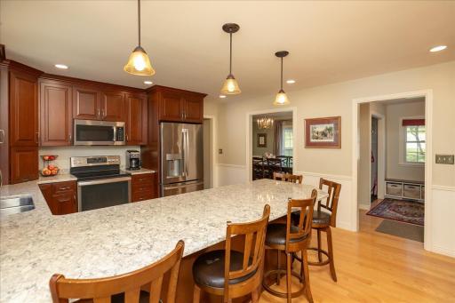 1424 Woodland Drive SW, Rochester, MN 55902