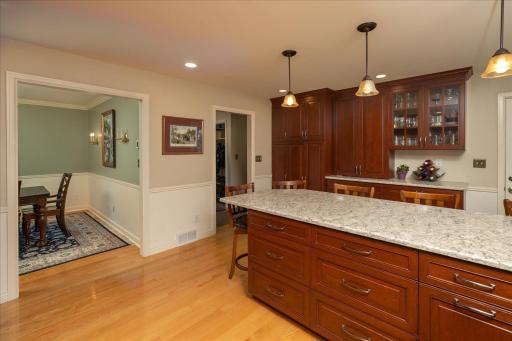 1424 Woodland Drive SW, Rochester, MN 55902