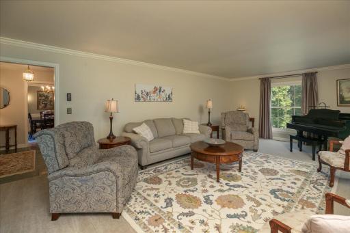 1424 Woodland Drive SW, Rochester, MN 55902