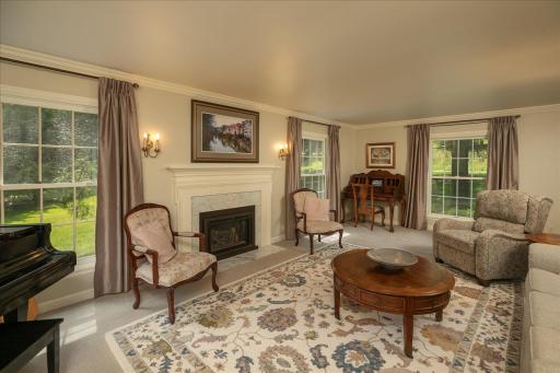 1424 Woodland Drive SW, Rochester, MN 55902