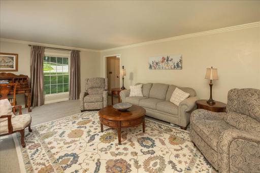 1424 Woodland Drive SW, Rochester, MN 55902