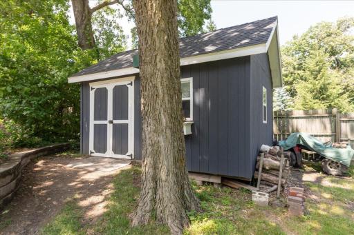 1424 Woodland Drive SW, Rochester, MN 55902