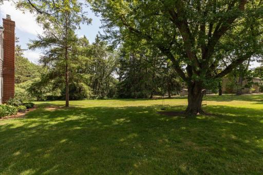 1424 Woodland Drive SW, Rochester, MN 55902