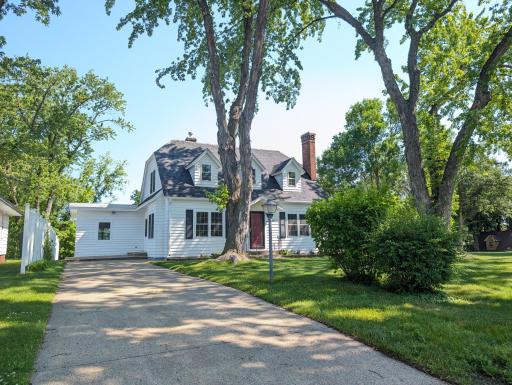 722 1st Avenue SE, Long Prairie, MN 56347