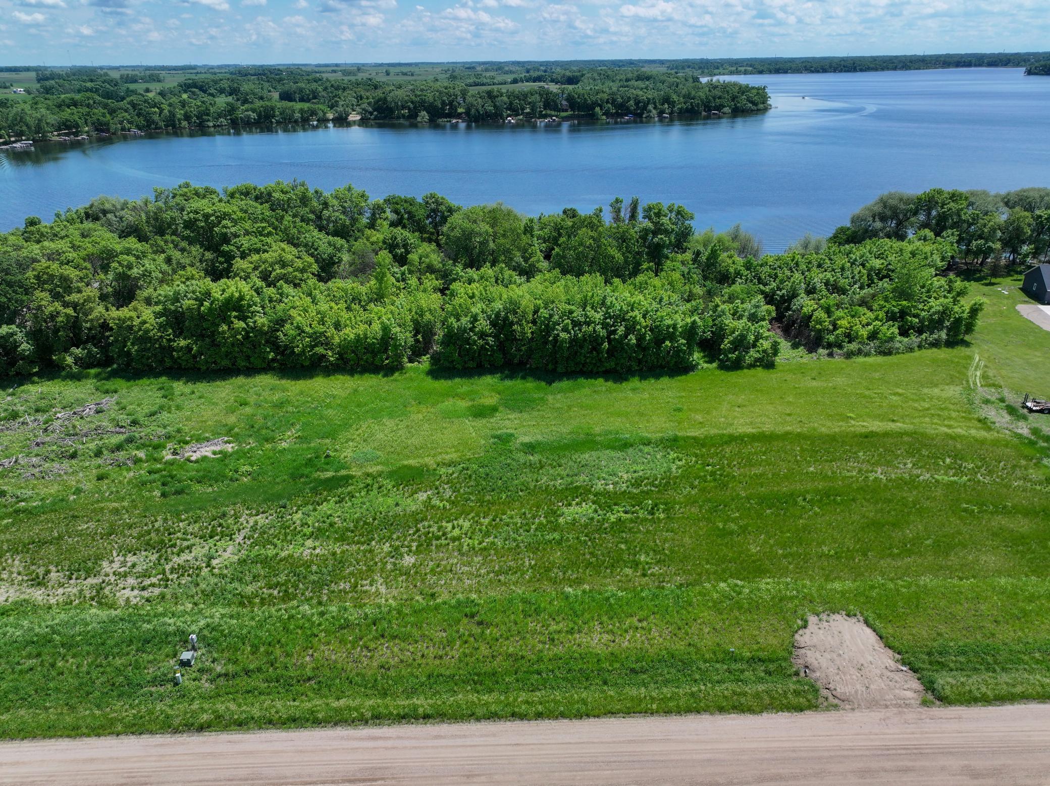 Lot 5 Blk 1 on Smith Lake between Osakis and Alexandria.jpg
