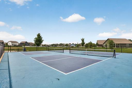 11881 132nd Avenue N, Dayton, MN 55327