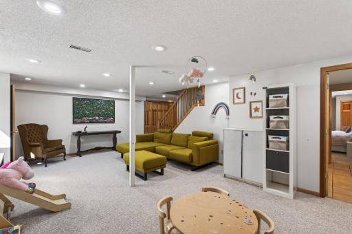 1504 Fairfield Road S, Minnetonka, MN 55305