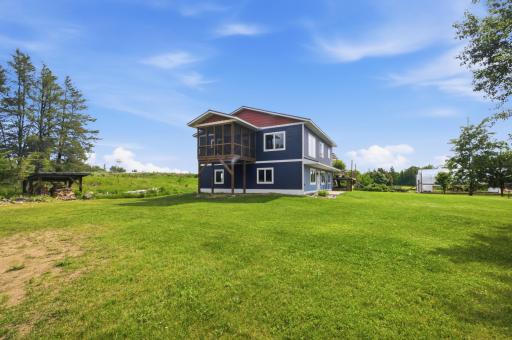 402 Barclay Avenue W, Pine River, MN 56474