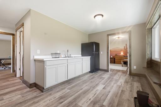 402 Barclay Avenue W, Pine River, MN 56474