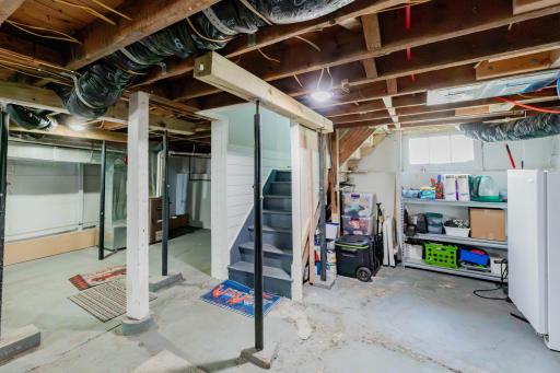 318 1st Avenue E, West Fargo, ND 58078