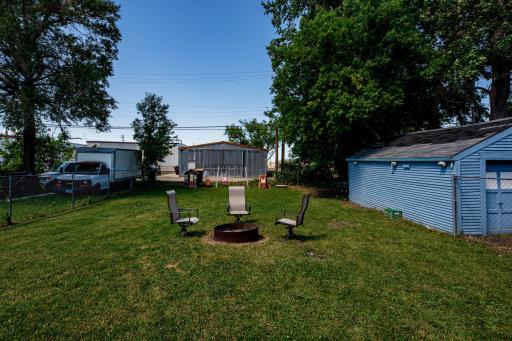 318 1st Avenue E, West Fargo, ND 58078