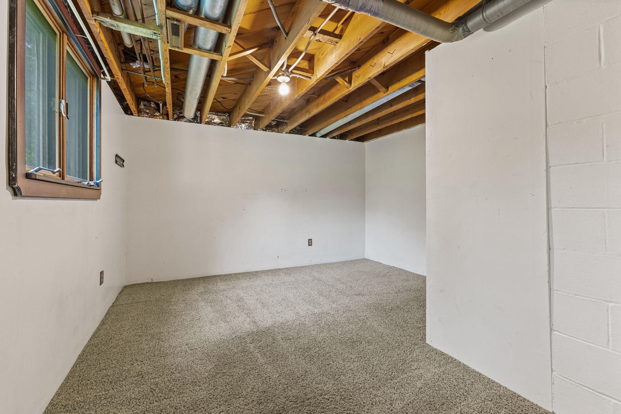 4th Bedroom just needs ceiling